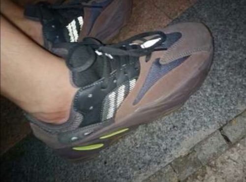 Yeezy  Boost 700 Mauve photo review