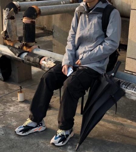 Yeezy Boost 700 Wave Runner sneakers photo review