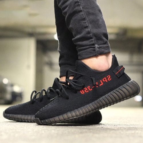 Yeezy 350 Boost V2 Black Red photo review