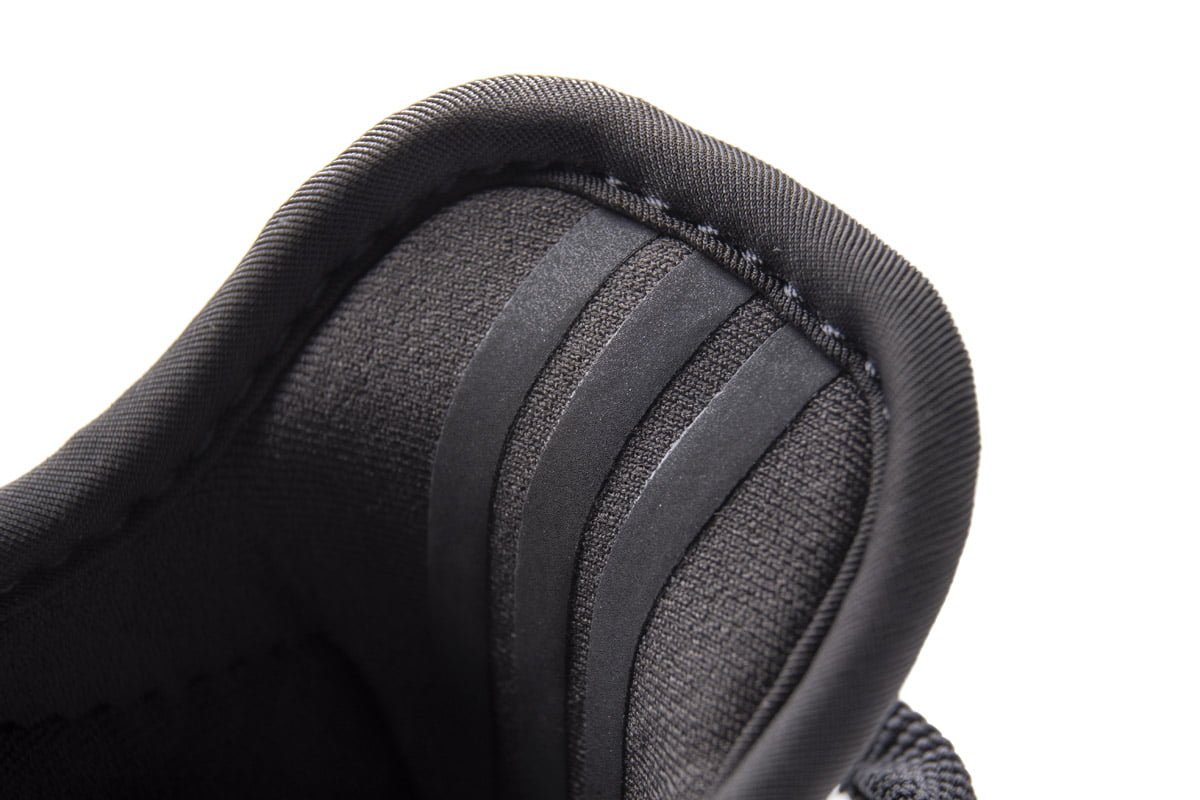 adidas-yeezy-350-boost-v2-black-AW3JC-31