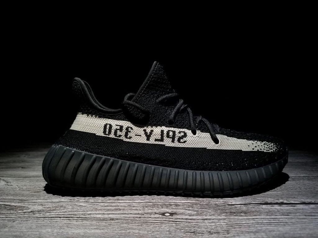 adidas-yeezy-350-boost-v2-black-white-AR1MN-18
