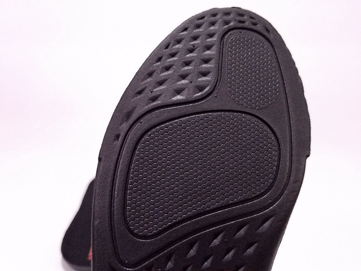 adidas-yeezy-350-boost-v2-core-black-red-AE1FR-7