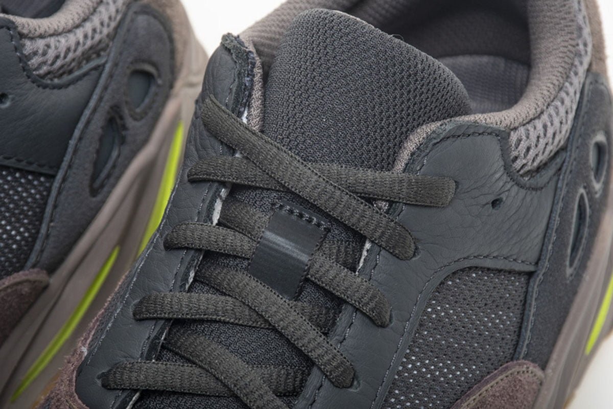 yeezy-boost-700-mauve-EQ5IP-13