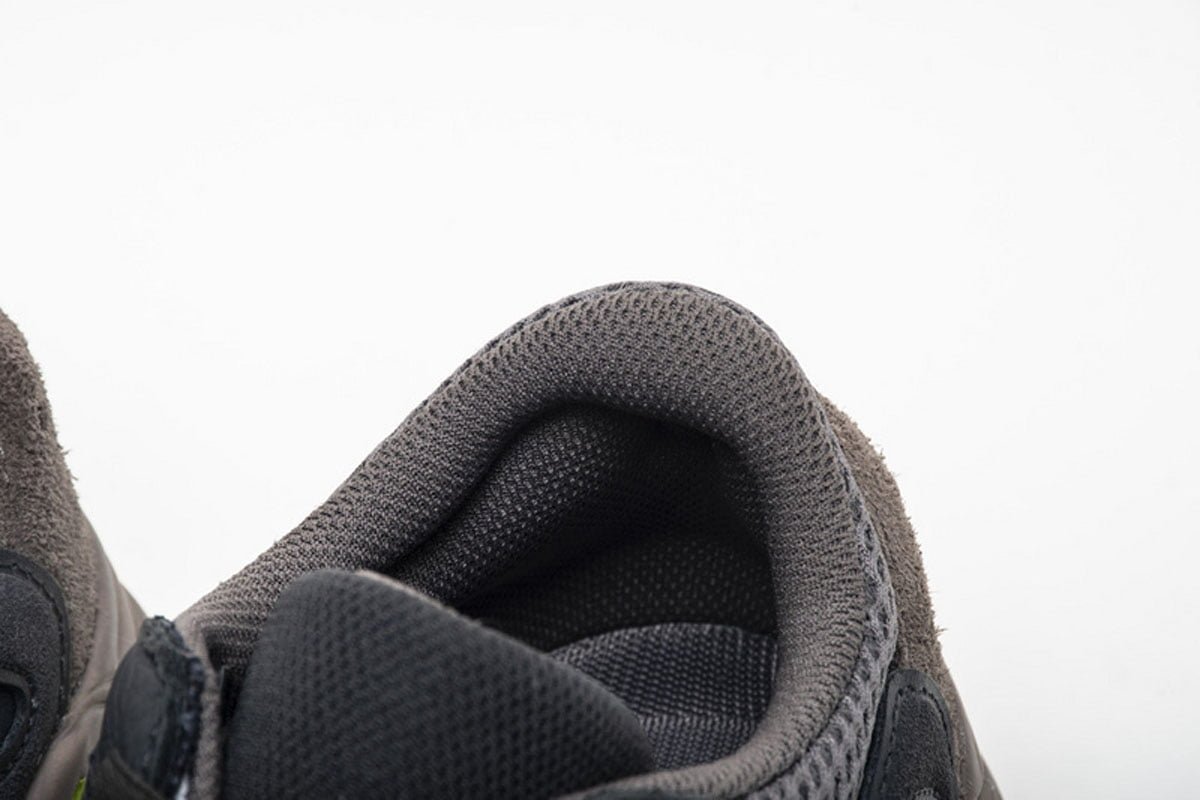 yeezy-boost-700-mauve-EQ5IP-14