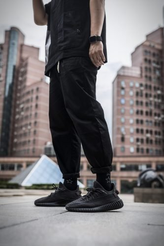 Yeezy 350 Boost V2 Black photo review