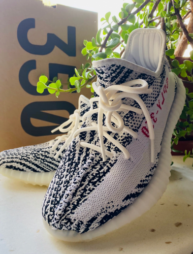 Yeezy Boost 350 V2 Zebra - 2018/2019 Release photo review