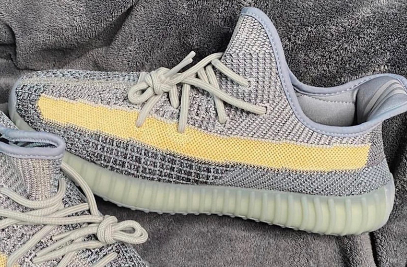adidas-Yeezy-Boost-350-V2-Ash-Blue-4