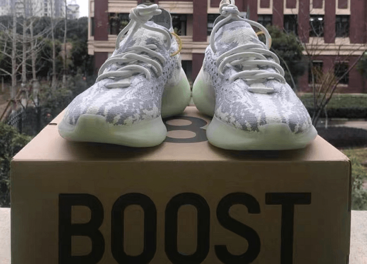 Yeezy Boost 380 Alien photo review