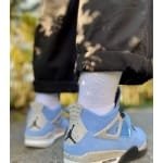 Air Jordan 4 Retro University Blue photo review