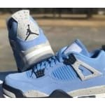 Air Jordan 4 Retro University Blue photo review
