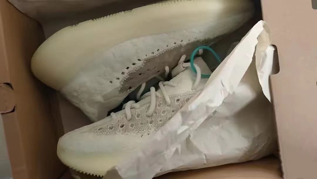 Yeezy Boost 380 Alien photo review