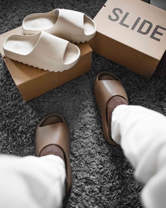 Yeezy Slides Core photo review