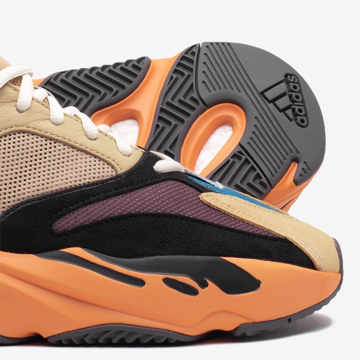 LHGAdidas-GW0297-DETAIL-1_2e3a25c0-5386-4629-9b25-cfcdf96d6355