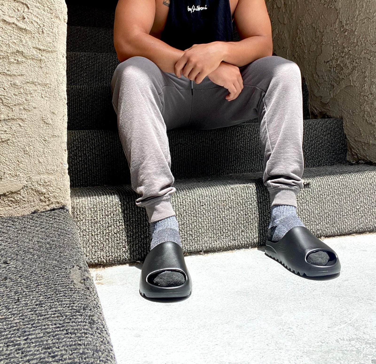 Yeezy Slide Black photo review