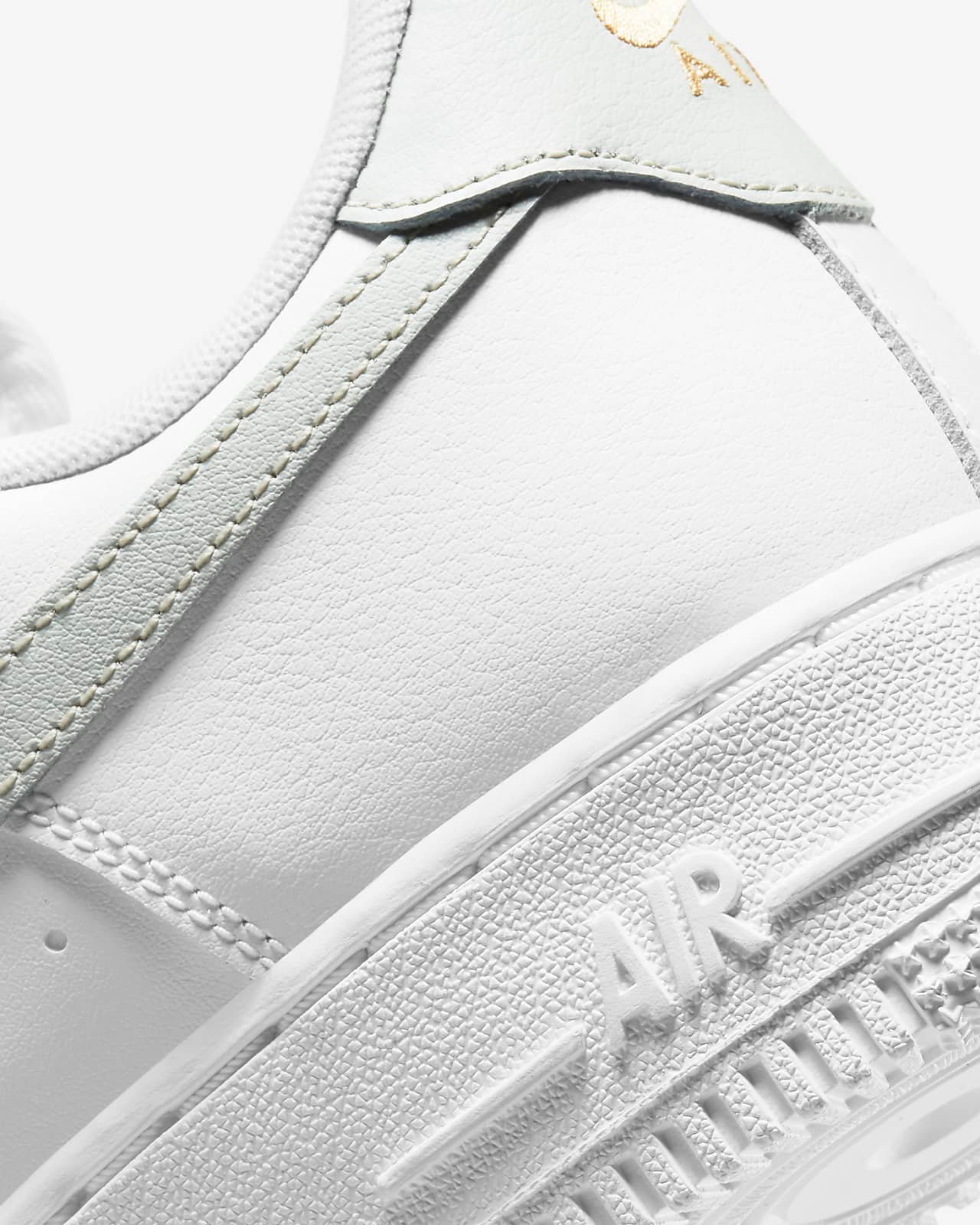 air-force-1-07-essential-womens-shoe-4gLtRZ