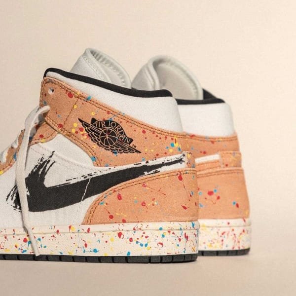 duyetfashion-nike-air-jordan-1-mid-se-brushstroke-paint-splatter-da8005-100-duyet-fashion-31