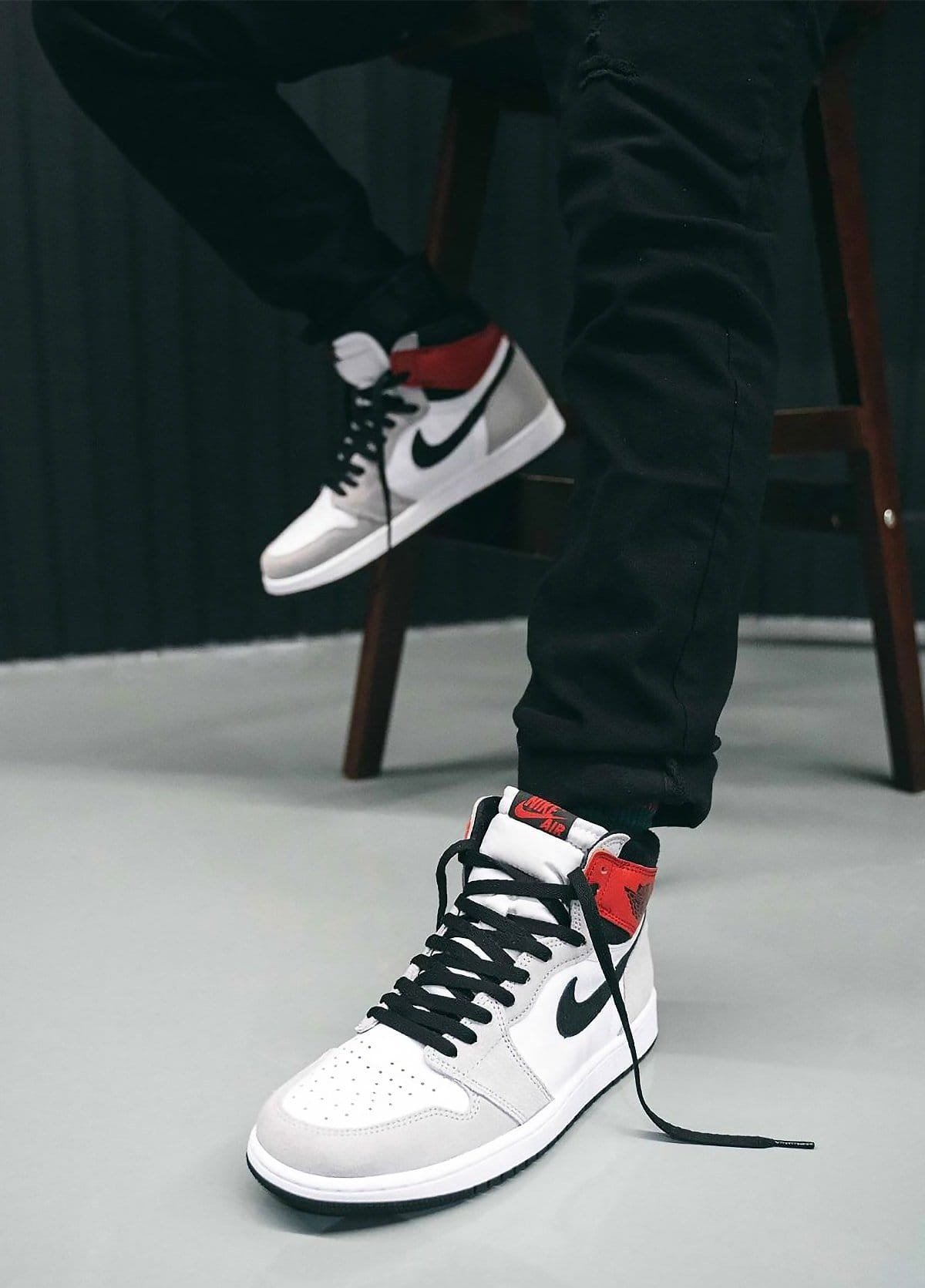 air-jordan-1-high-og-light-smoke-grey-555088-126-release-date-info-8