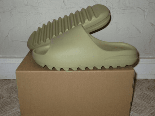 Yeezy Slides 'Resin' 2021 photo review