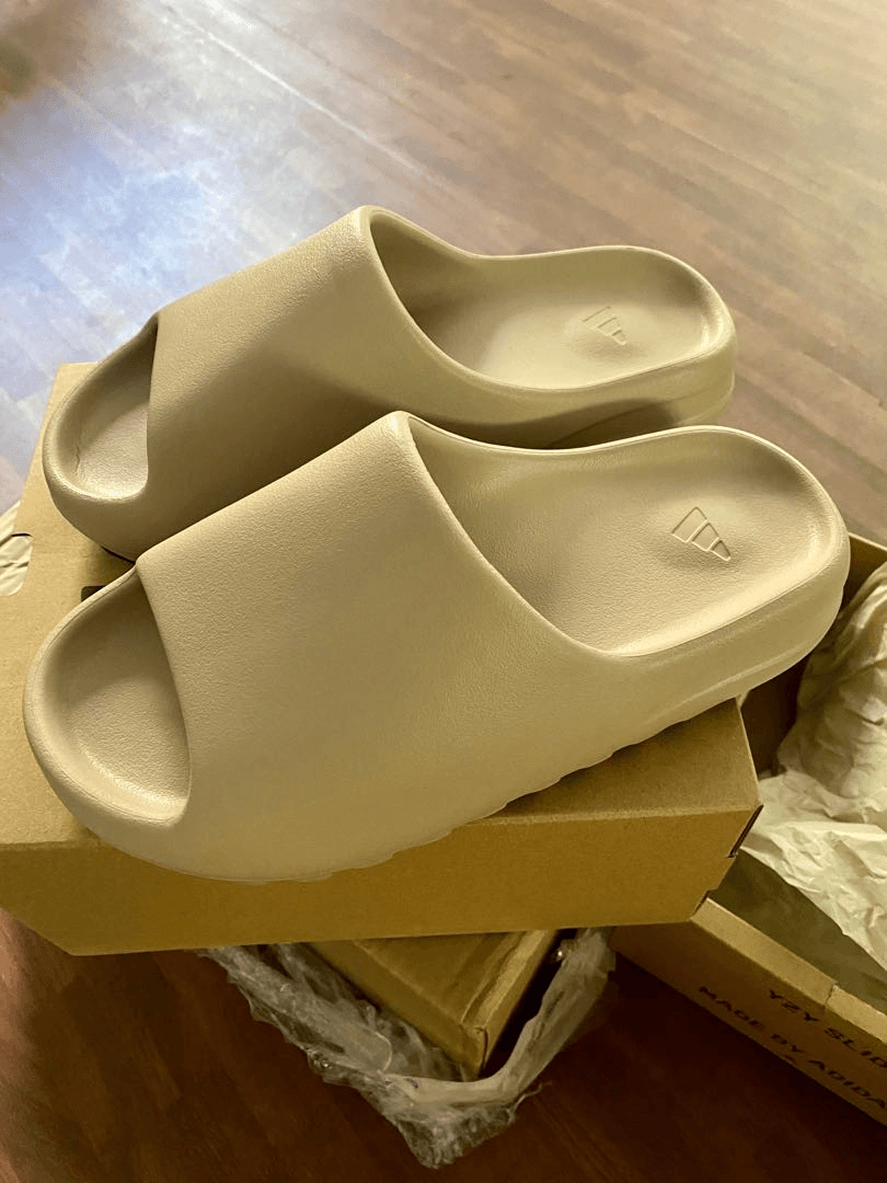 Yeezy Slides 'Resin' 2021 photo review