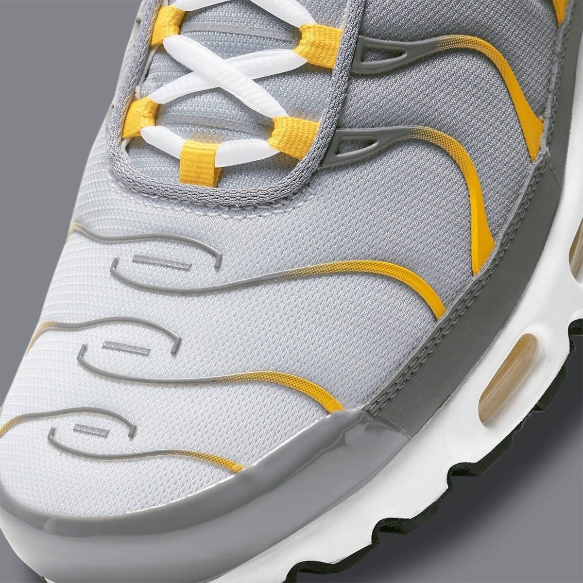 Nike-Air-Max-Plus-DD7111-001-Grey-Yellow-Release-Date-7
