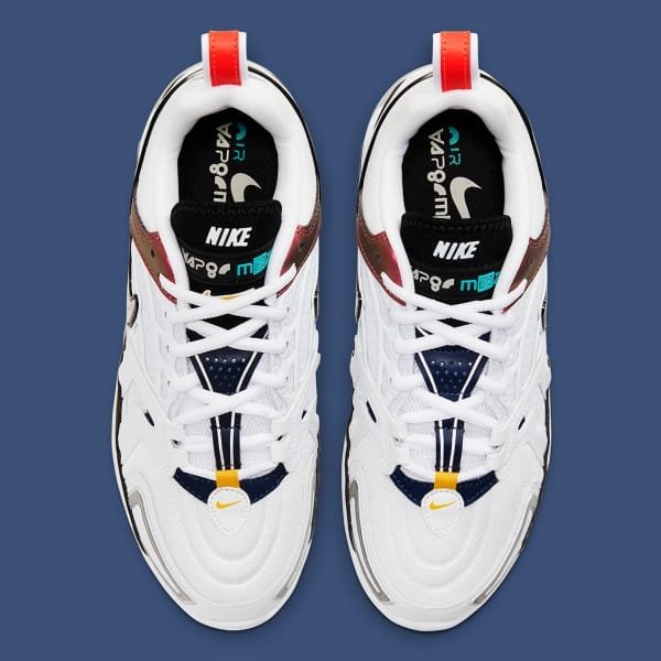 Nike-Air-VaporMax-EVO-DC9113-100-4