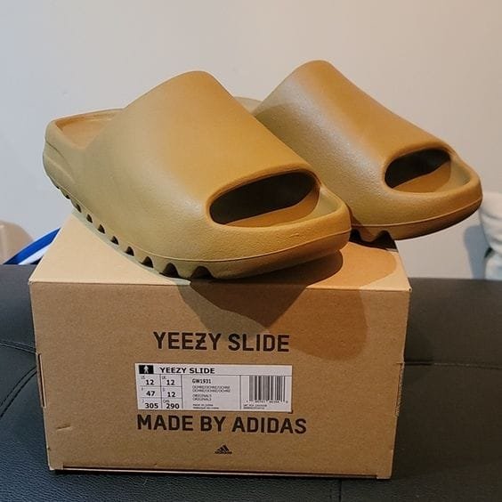 Yeezy Slides 'Ochre' photo review