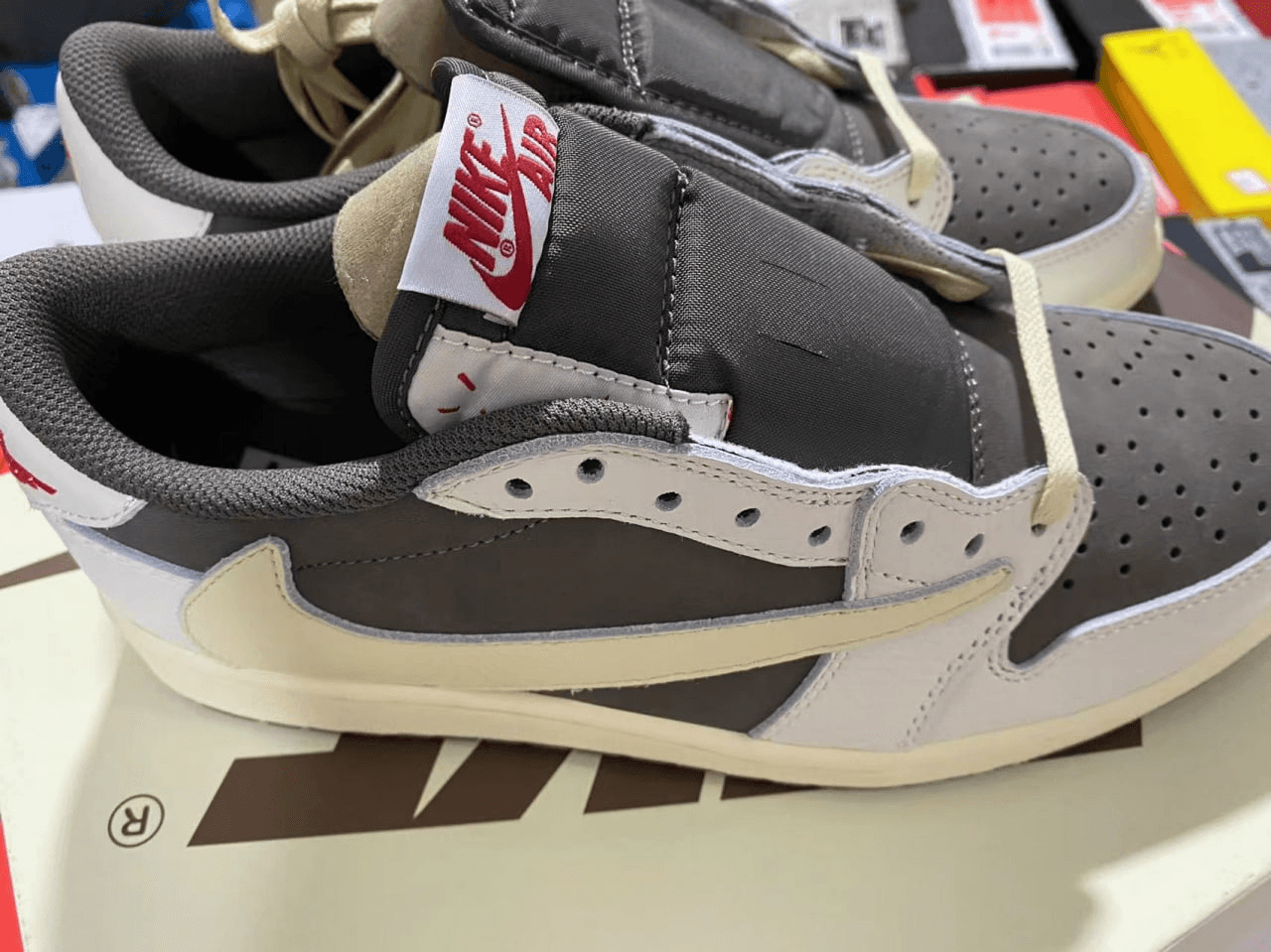 Travis Scott x Air Jordan 1 Low Reverse Mocha photo review