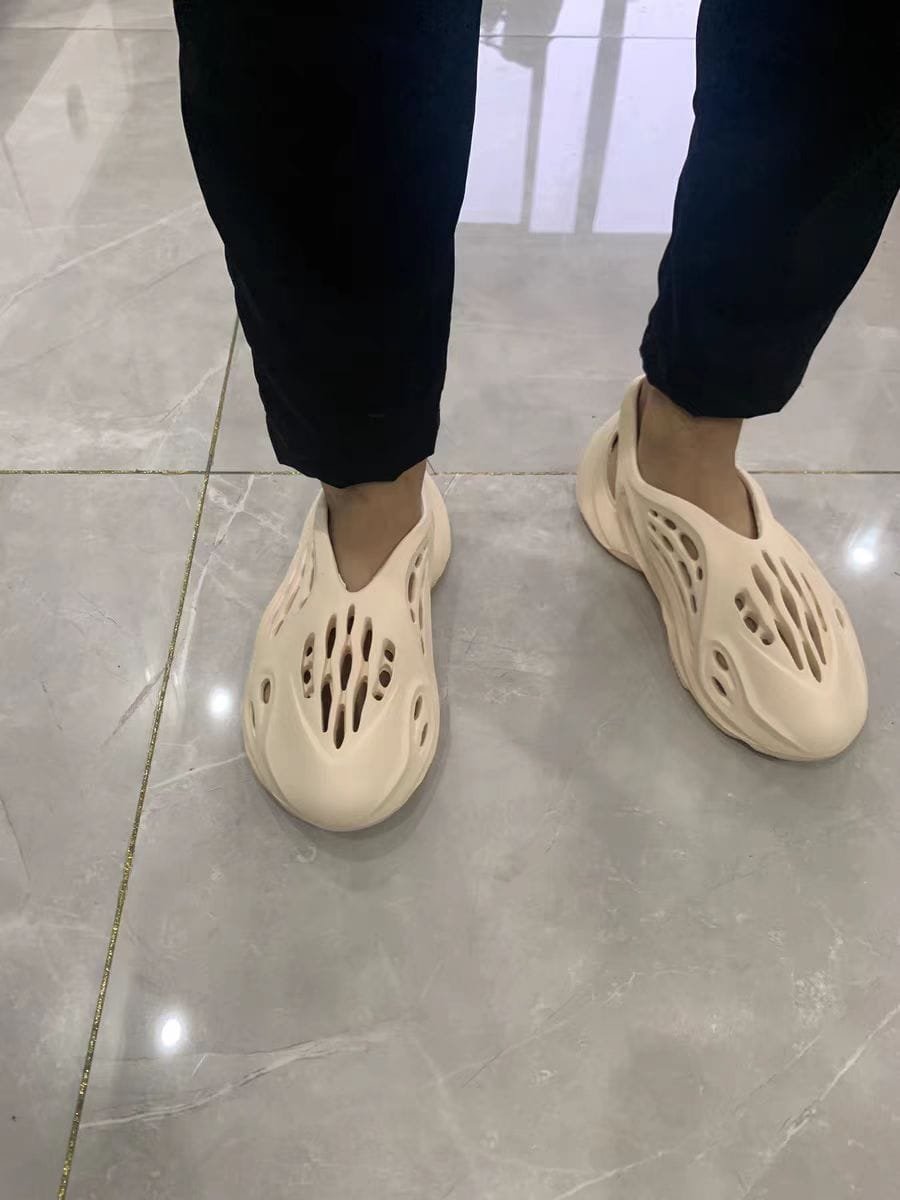 Yeezy Foam Runner Beige 2020 photo review