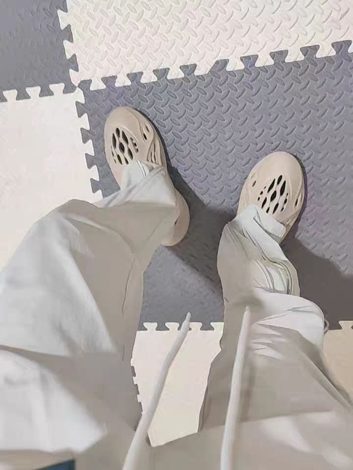 Yeezy Foam Runner Beige 2020 photo review